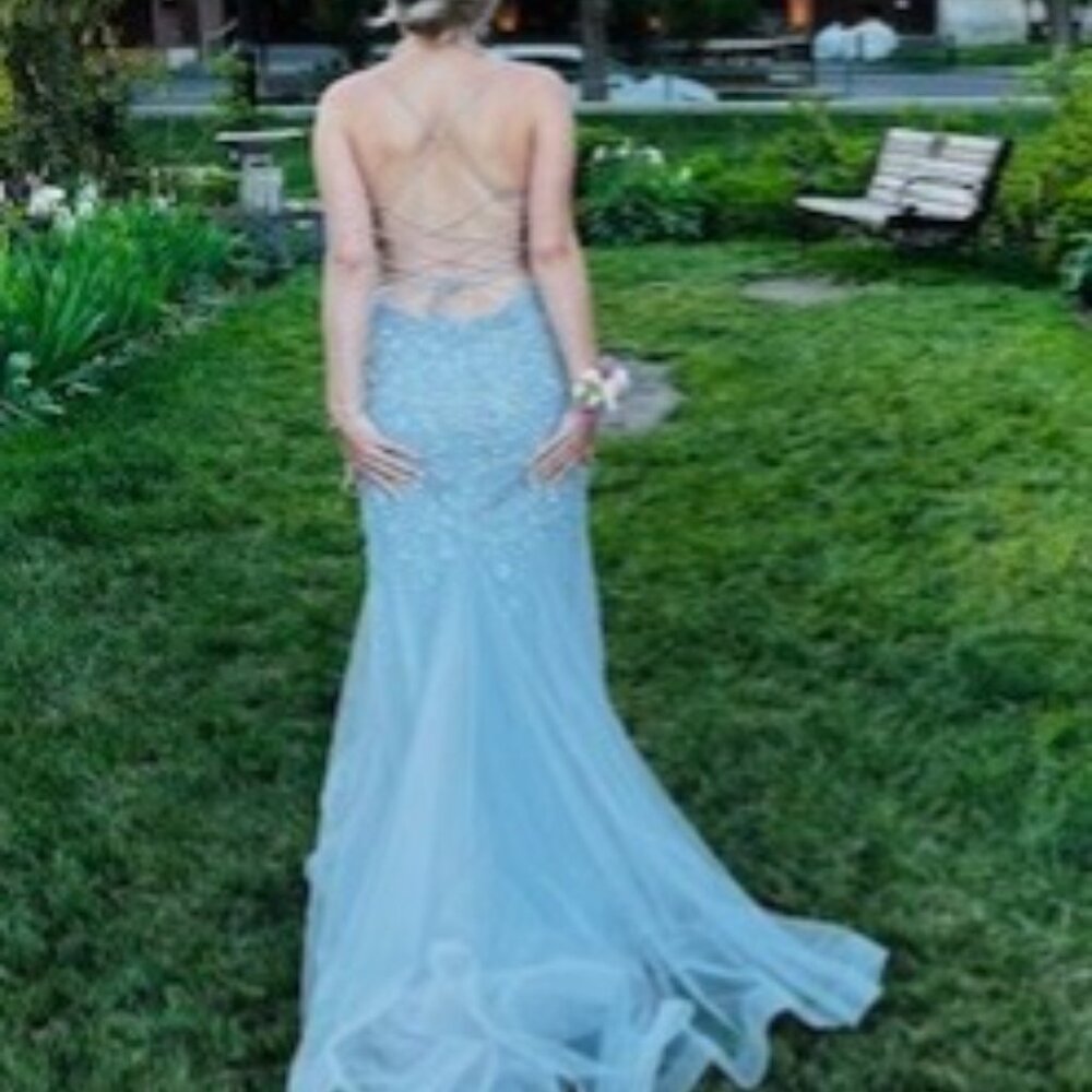 Event or Grad Dress - Picture 3 of 11